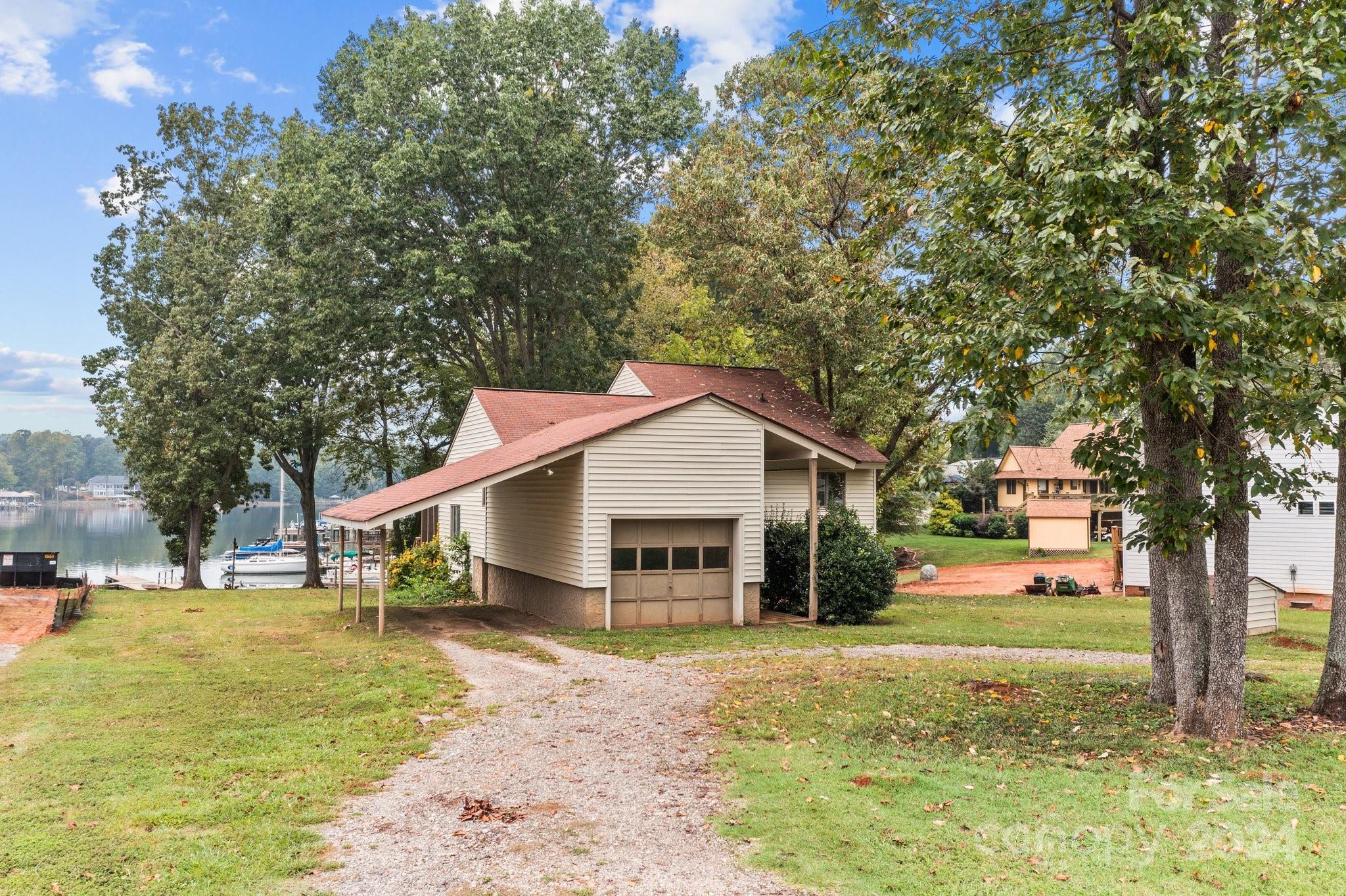 Imperial Point - Residential