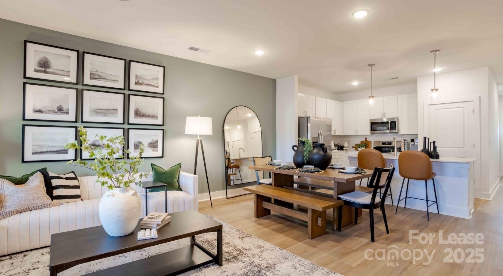 Dallas, North Carolina 28034, United States, 2 Bedrooms Bedrooms, ,2 BathroomsBathrooms,Residential,Active,173364