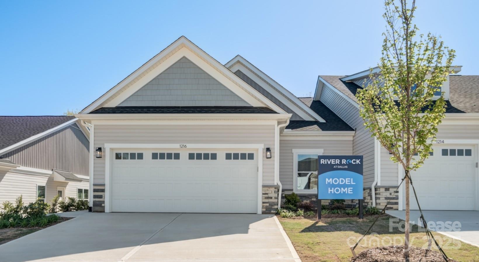 Dallas, North Carolina 28034, United States, 2 Bedrooms Bedrooms, ,2 BathroomsBathrooms,Residential,Active,173364