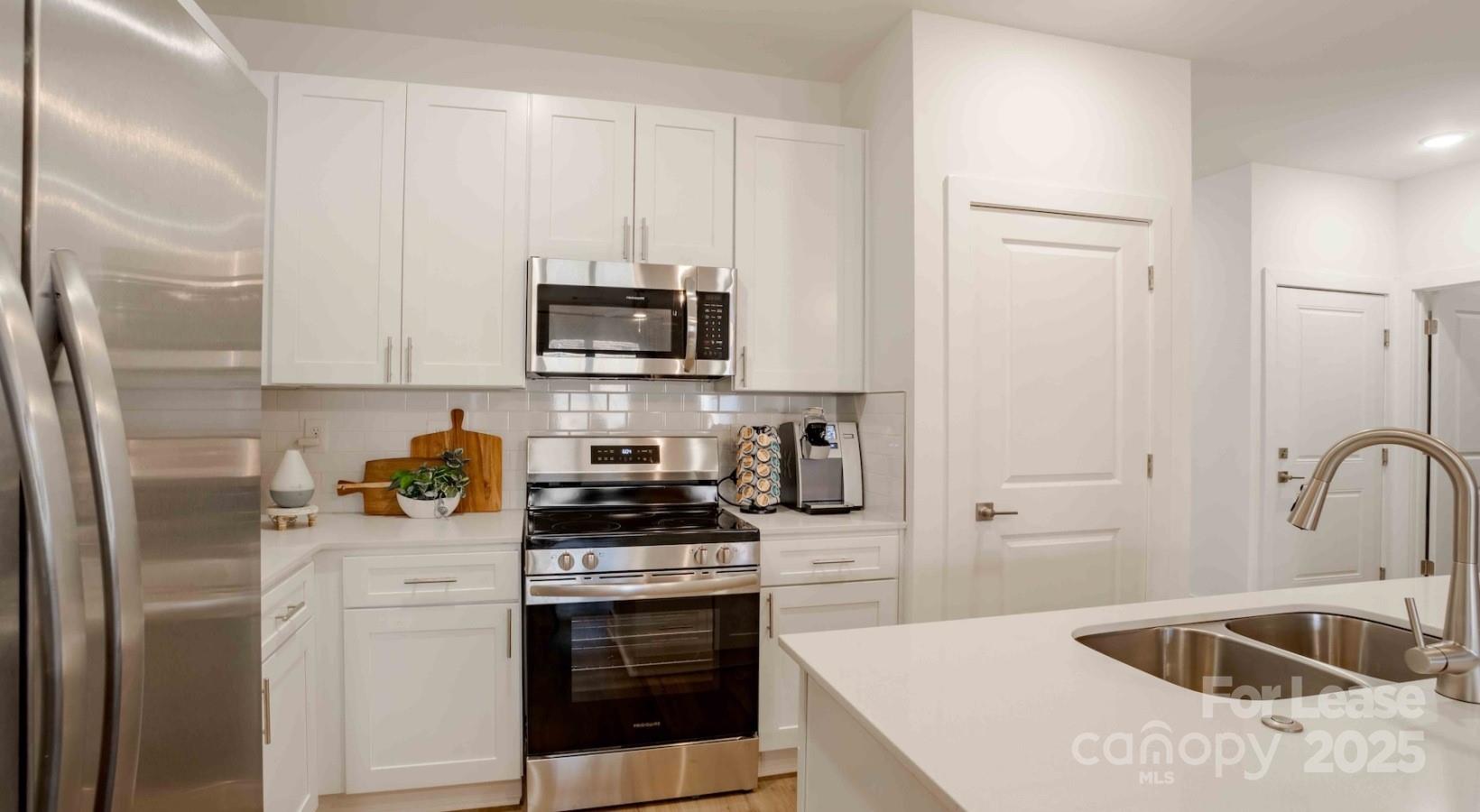 Dallas, North Carolina 28034, United States, 2 Bedrooms Bedrooms, ,2 BathroomsBathrooms,Residential,Active,173364