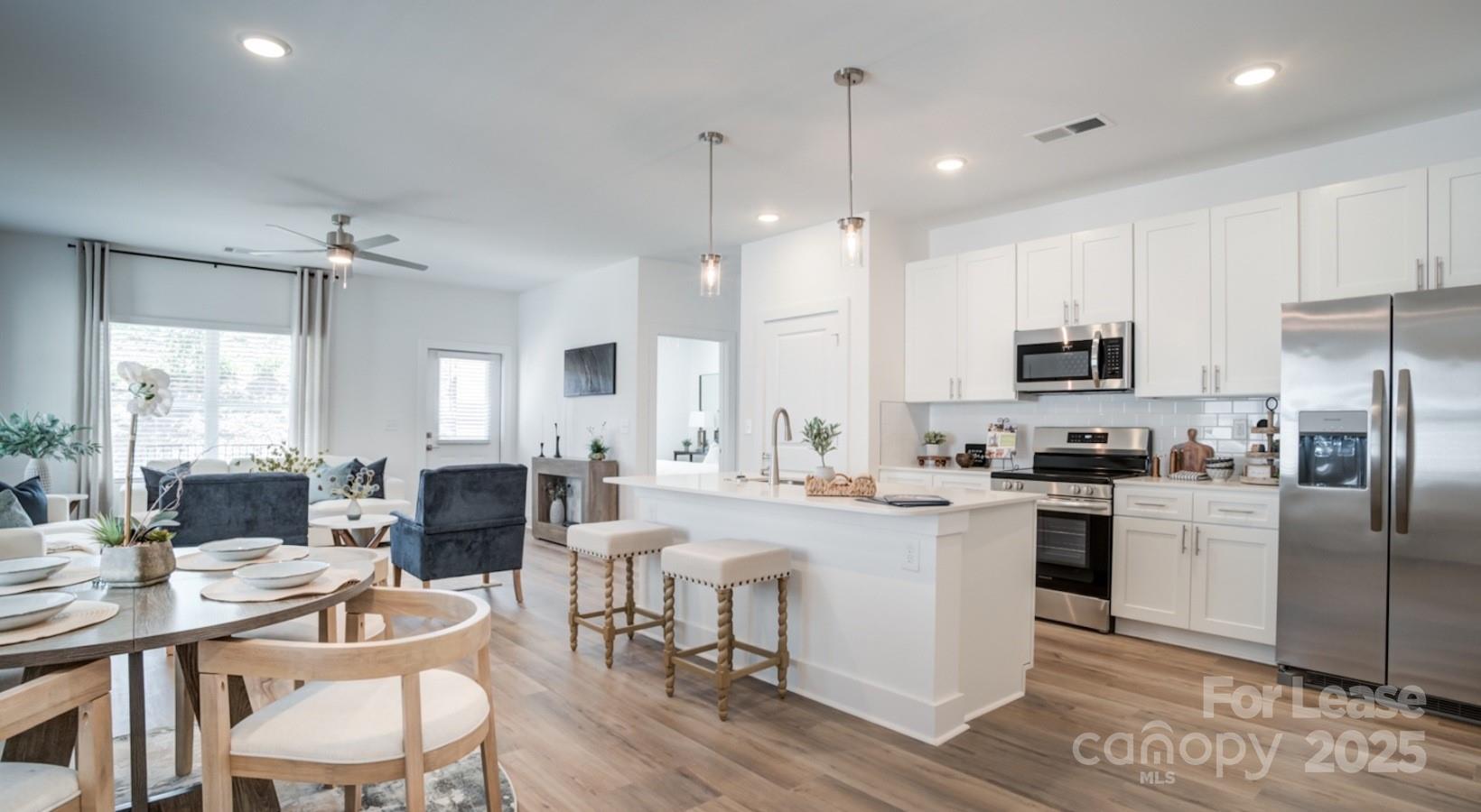 Dallas, North Carolina 28034, United States, 2 Bedrooms Bedrooms, ,2 BathroomsBathrooms,Residential,Active,173364