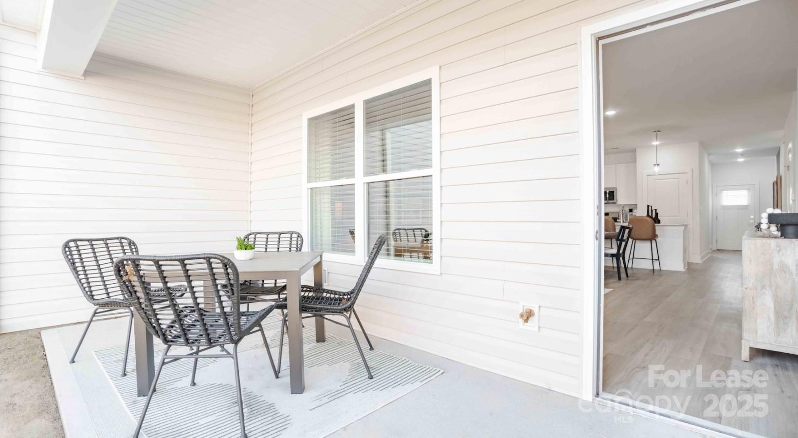 Dallas, North Carolina 28034, United States, 2 Bedrooms Bedrooms, ,2 BathroomsBathrooms,Residential,Active,173364