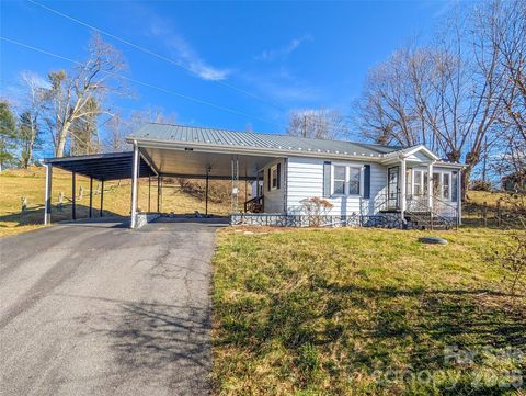 97 Tom Sparks Road Spruce Pine NC 28777