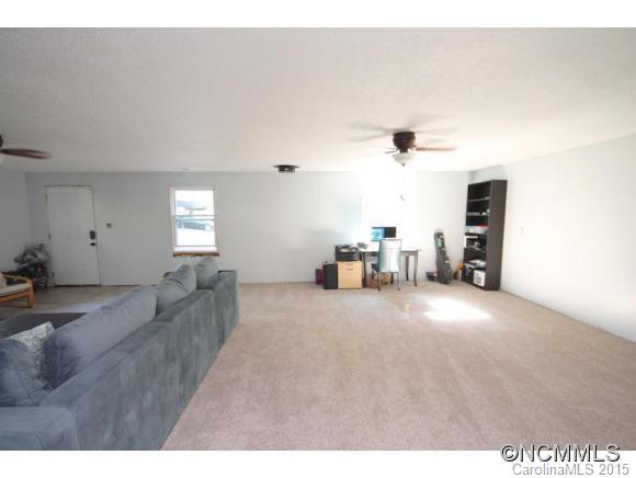 Springbrook Woods - Residential