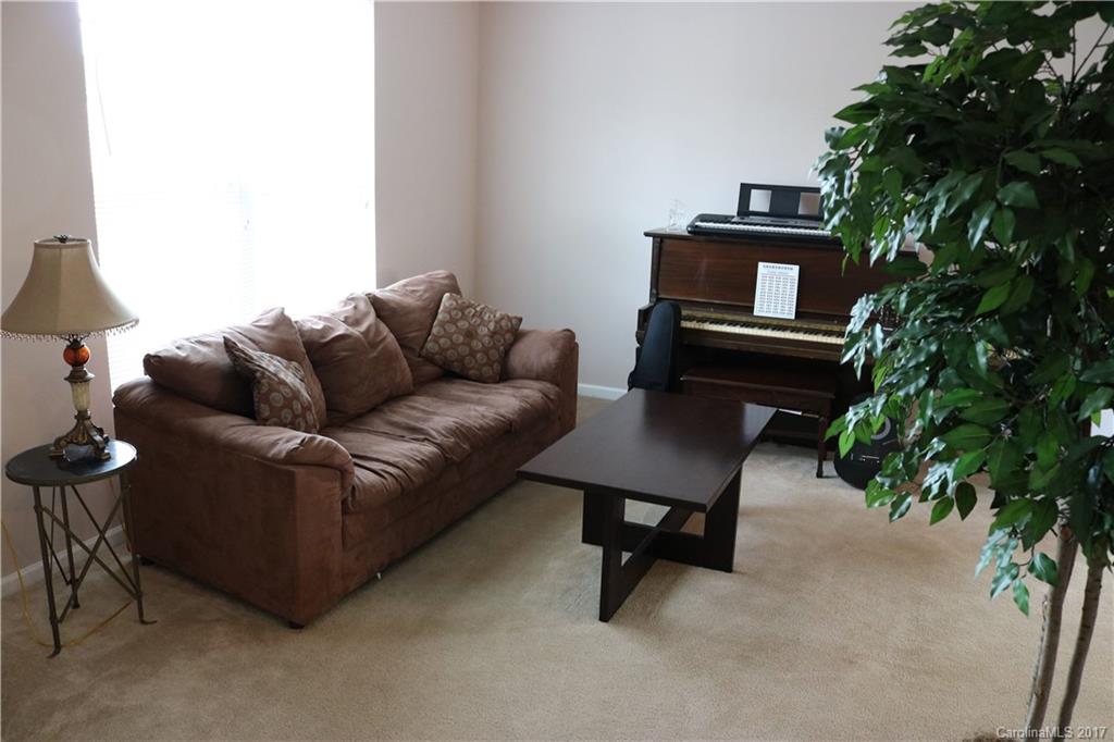 Curtis Pond - Residential