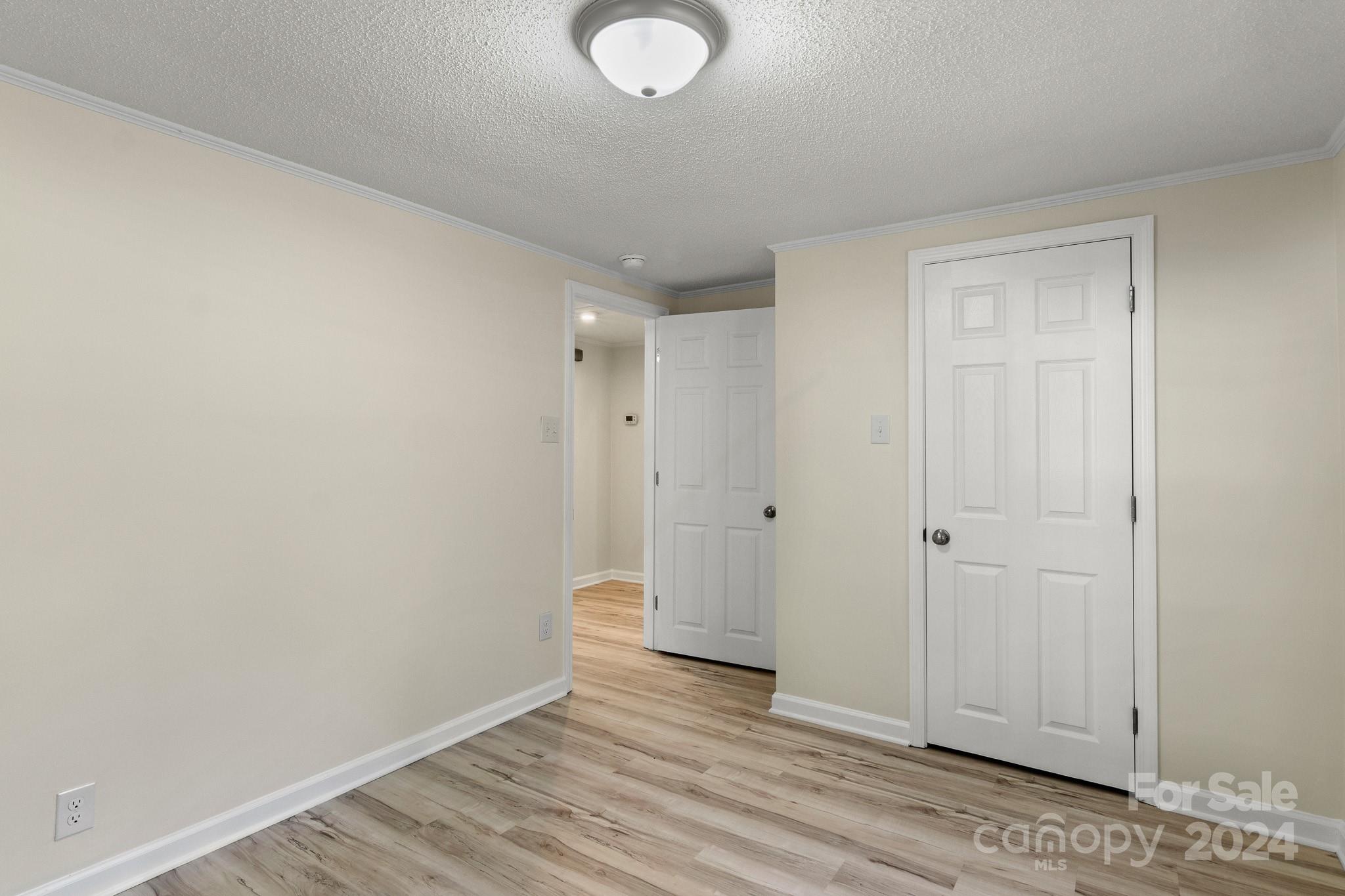 Hunters Pointe - Residential