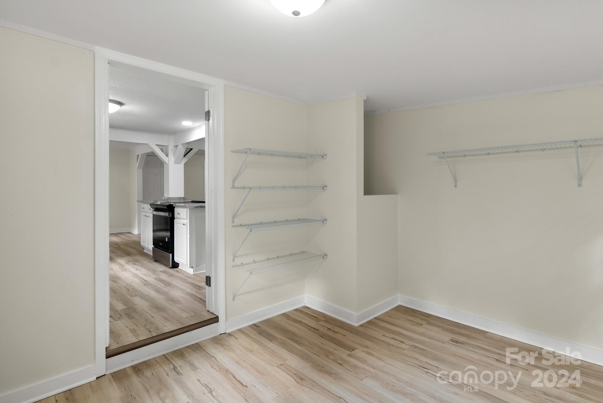 Hunters Pointe - Residential