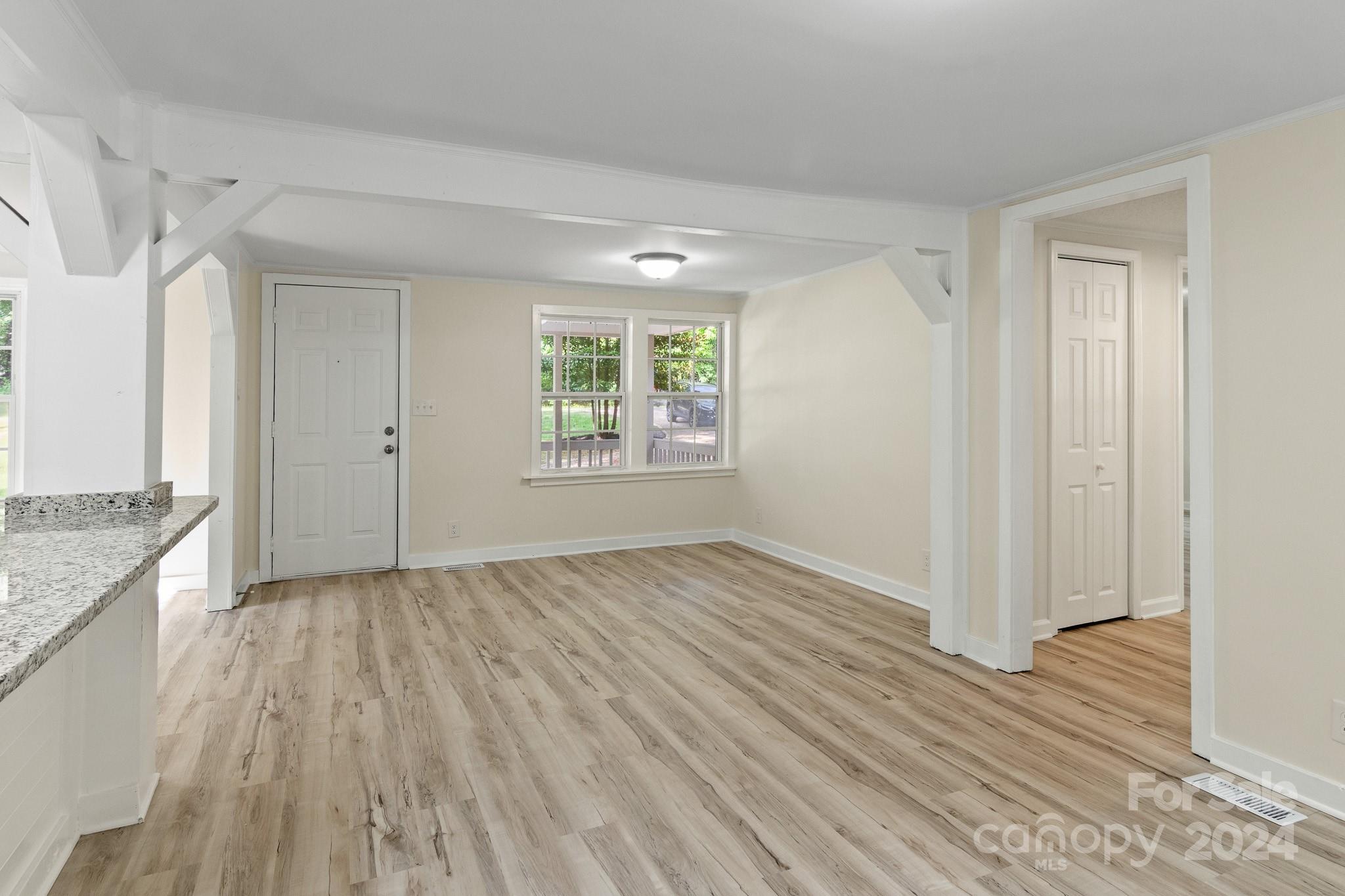 Hunters Pointe - Residential