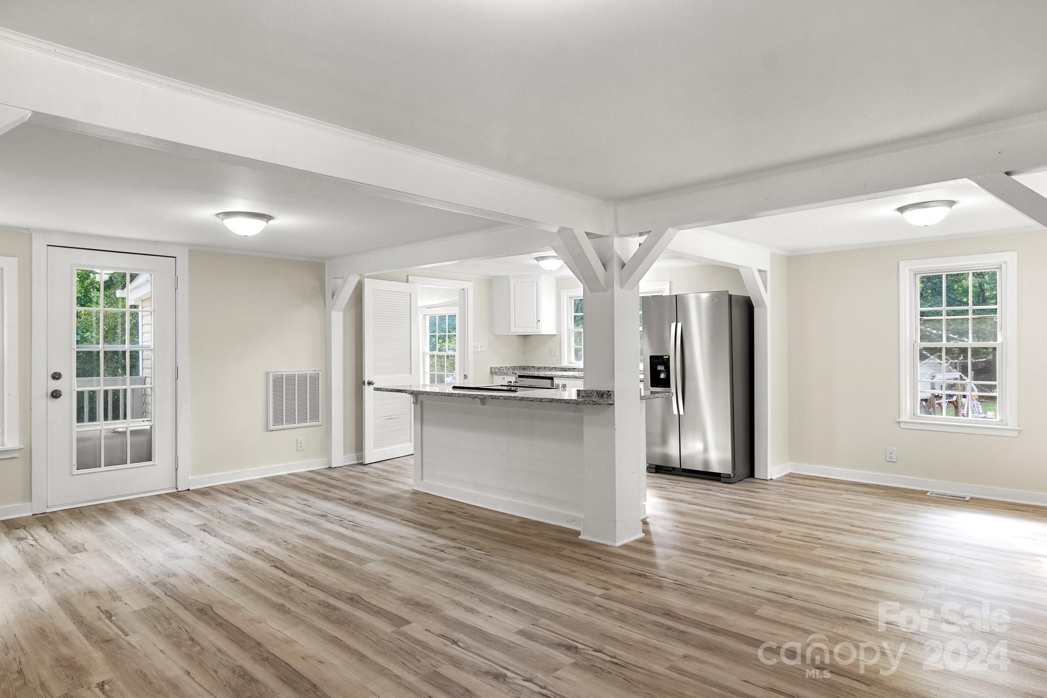 Hunters Pointe - Residential