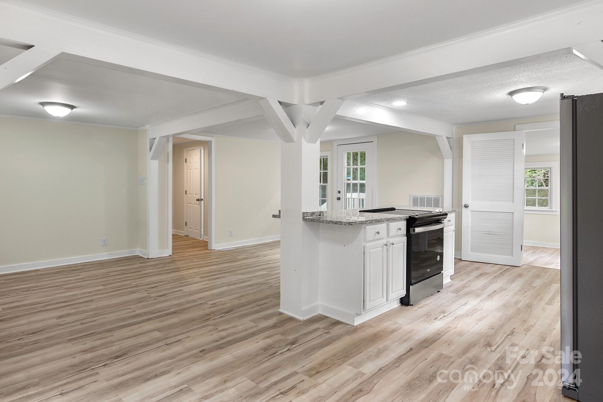 Hunters Pointe - Residential