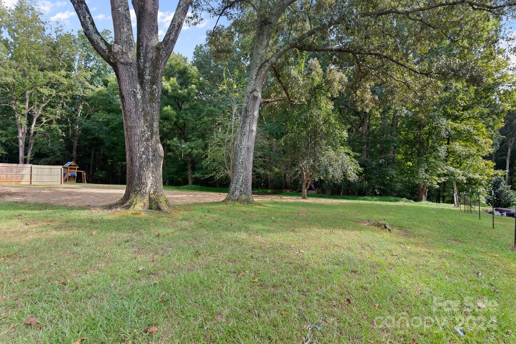 Hunters Pointe - Residential