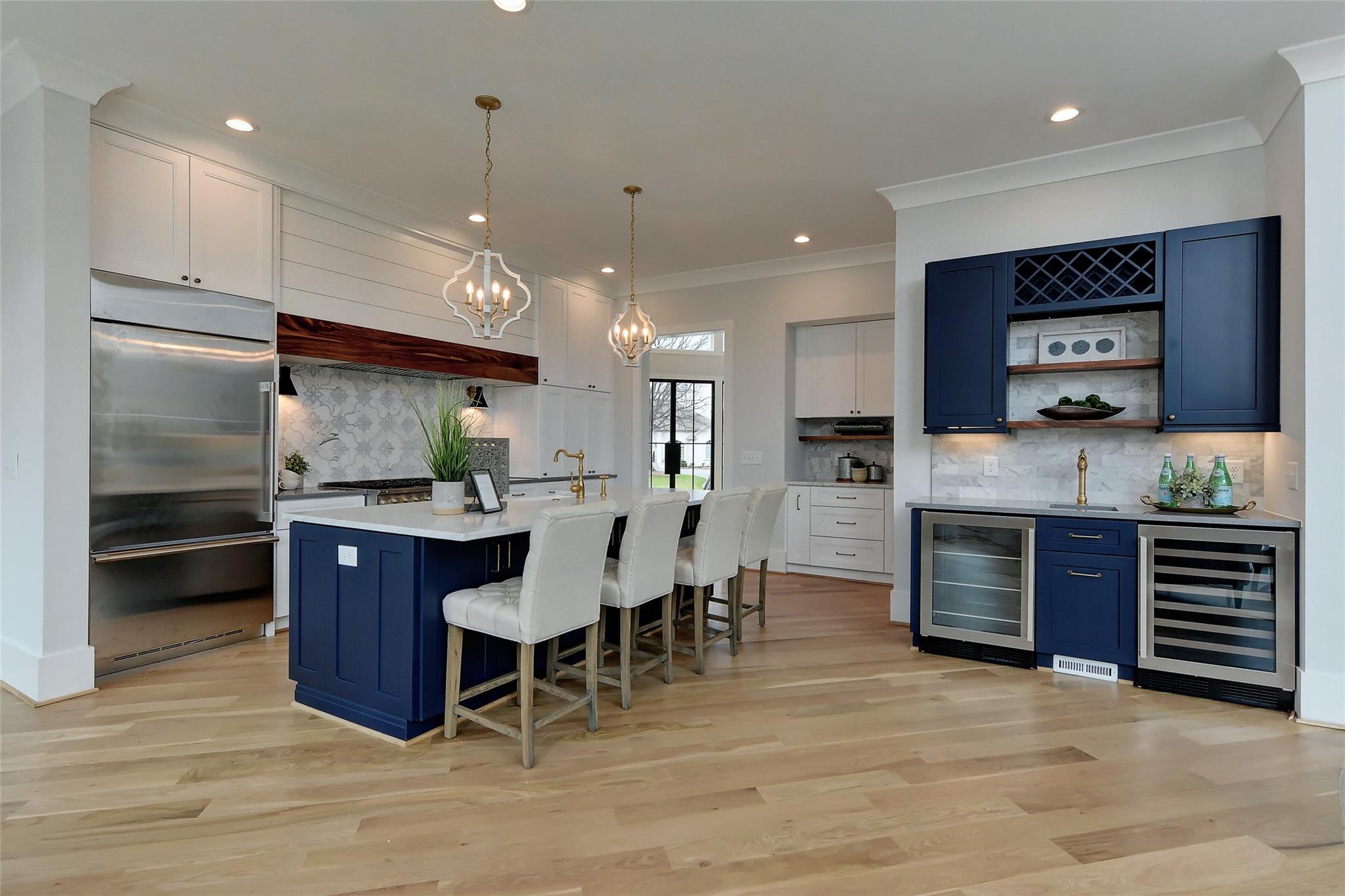 The Peninsula - Residential