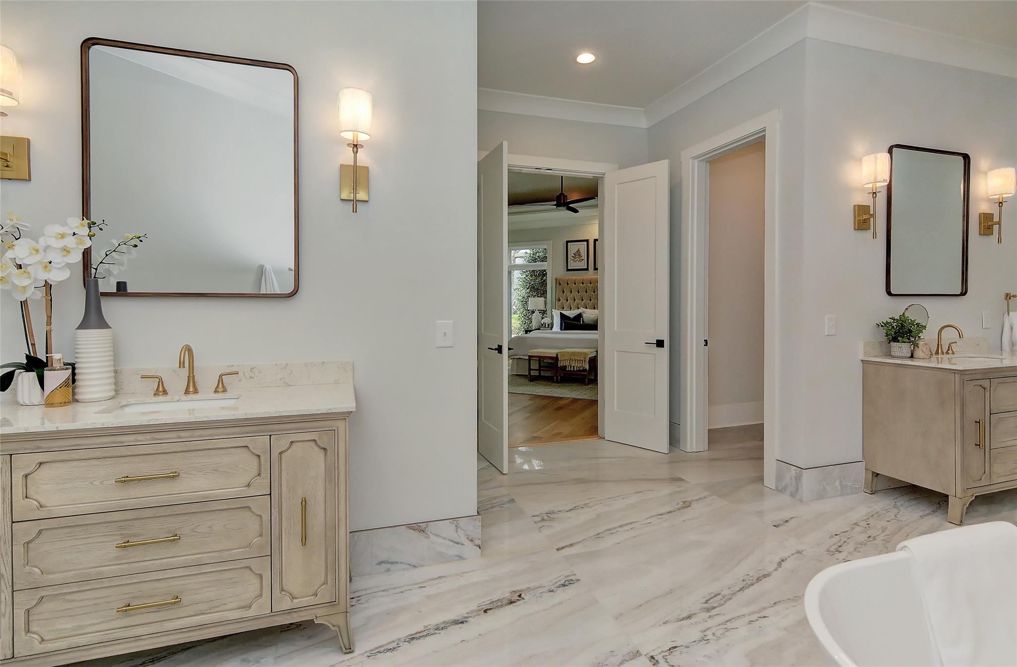 The Peninsula - Residential