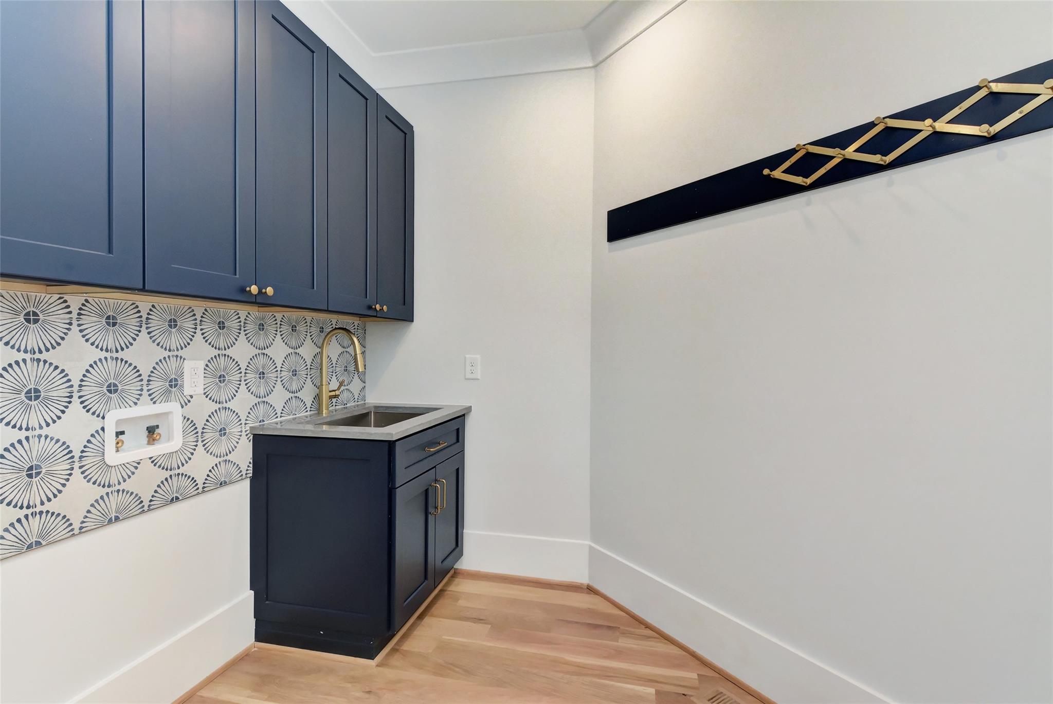 The Peninsula - Residential