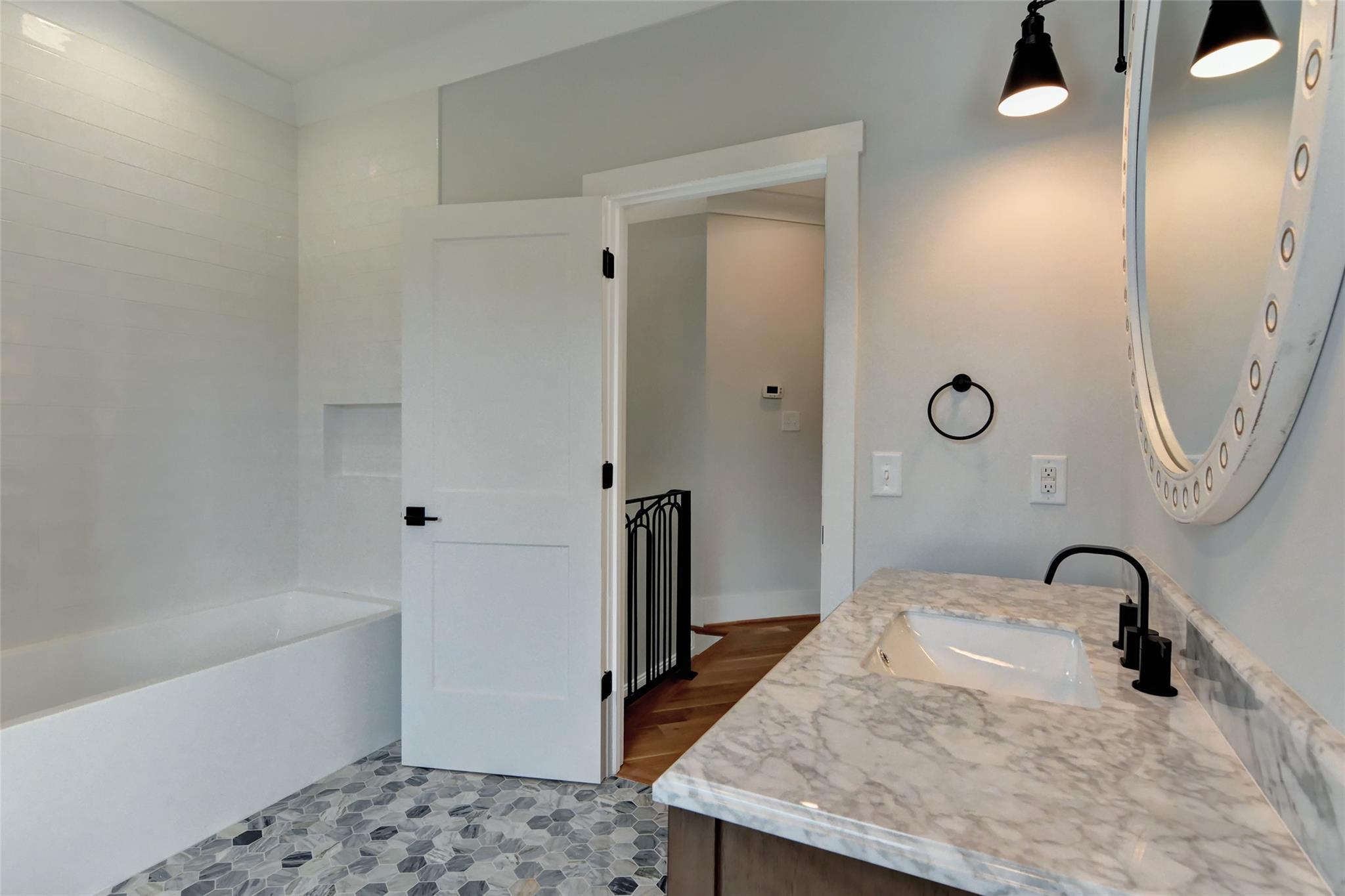 The Peninsula - Residential