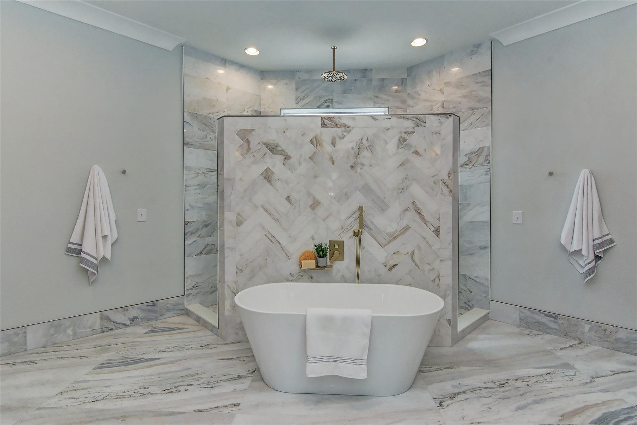 The Peninsula - Residential