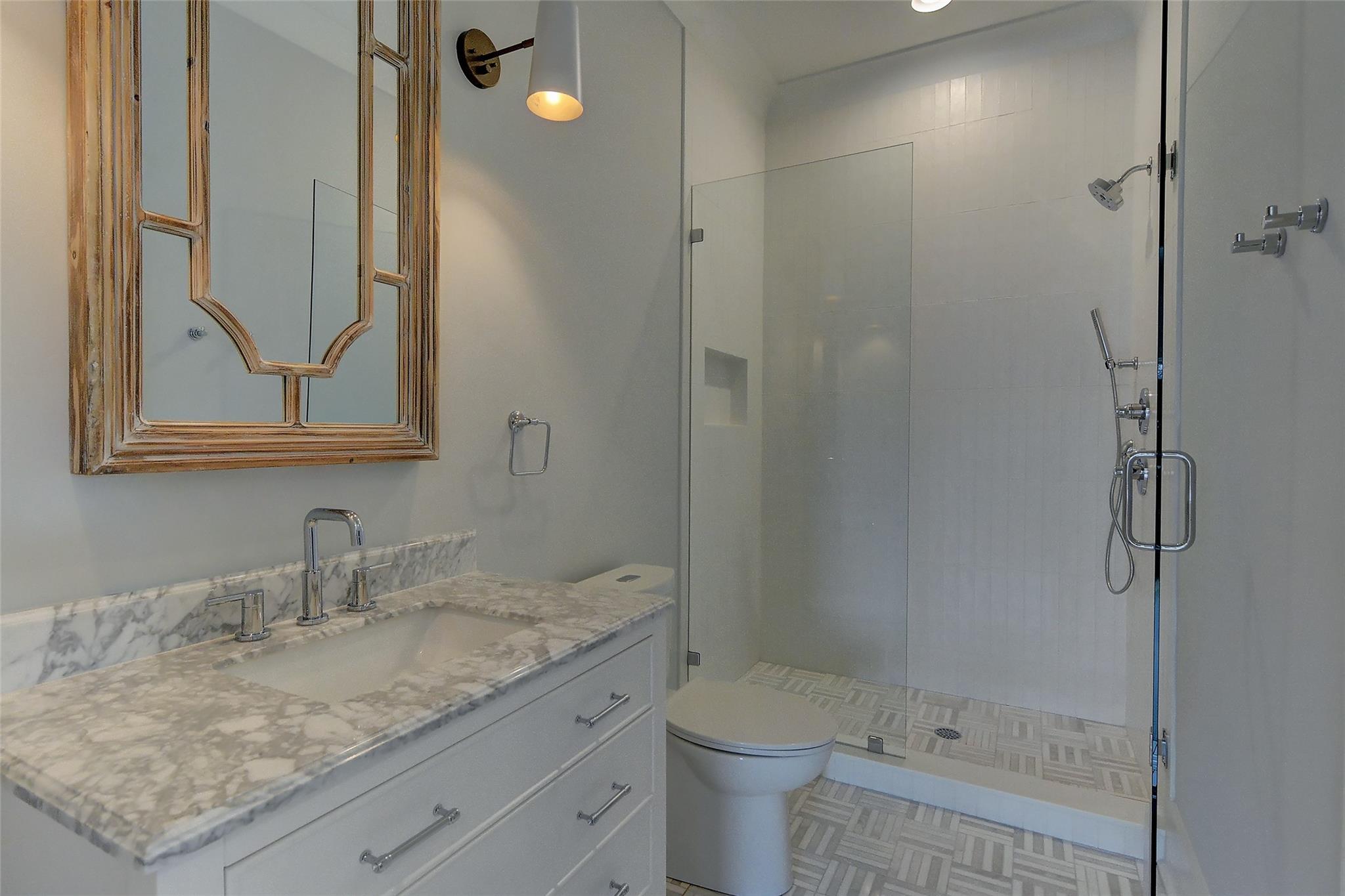 The Peninsula - Residential