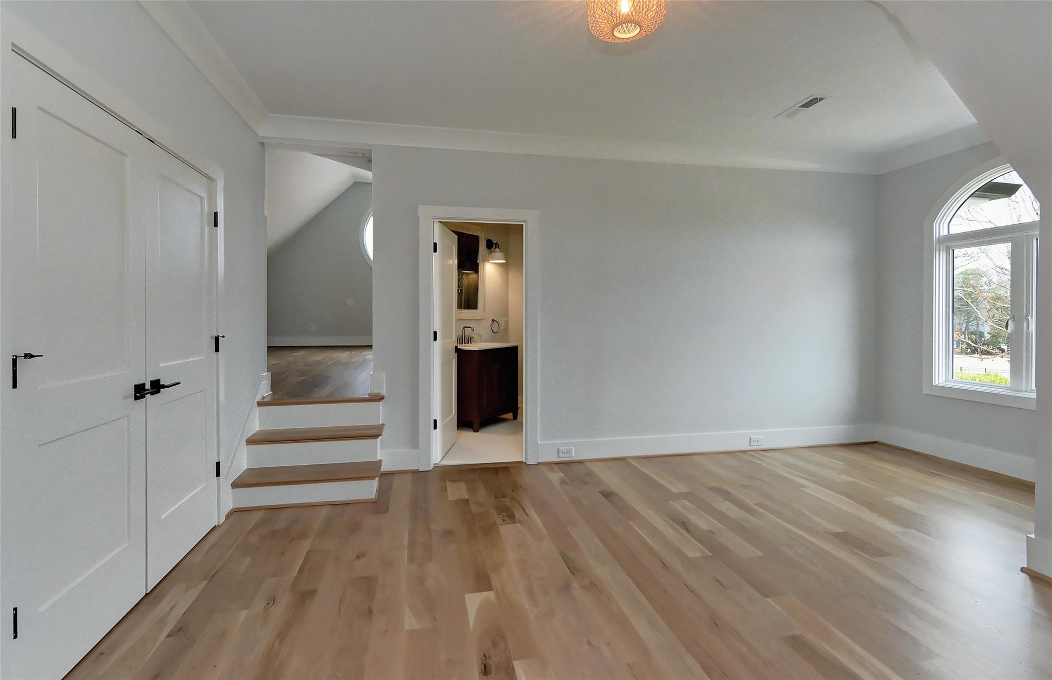 The Peninsula - Residential