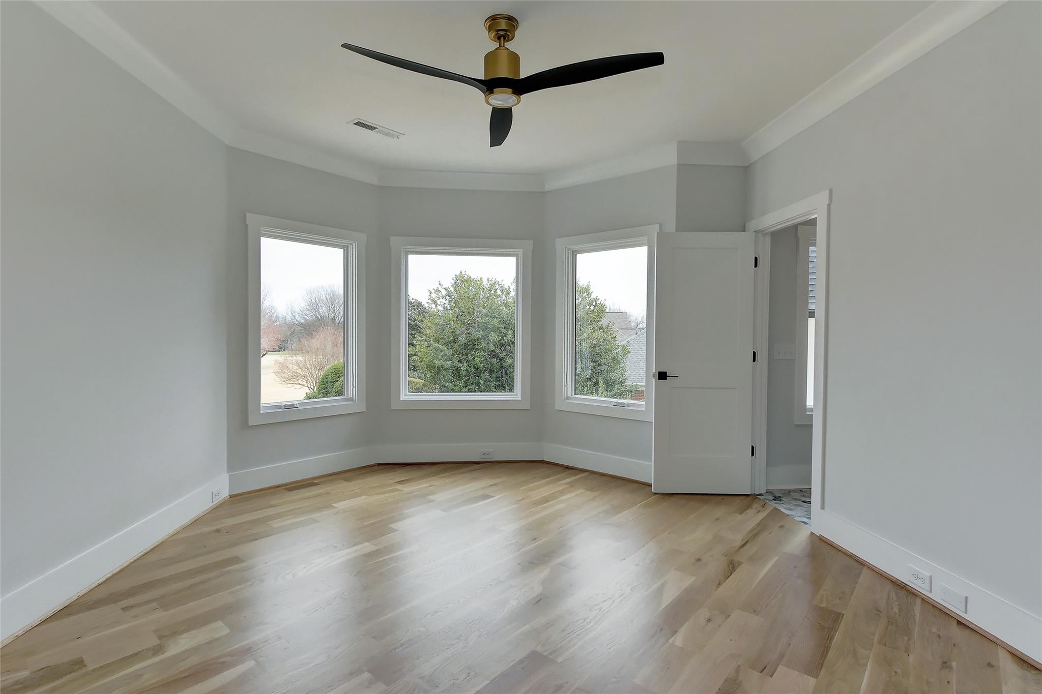 The Peninsula - Residential