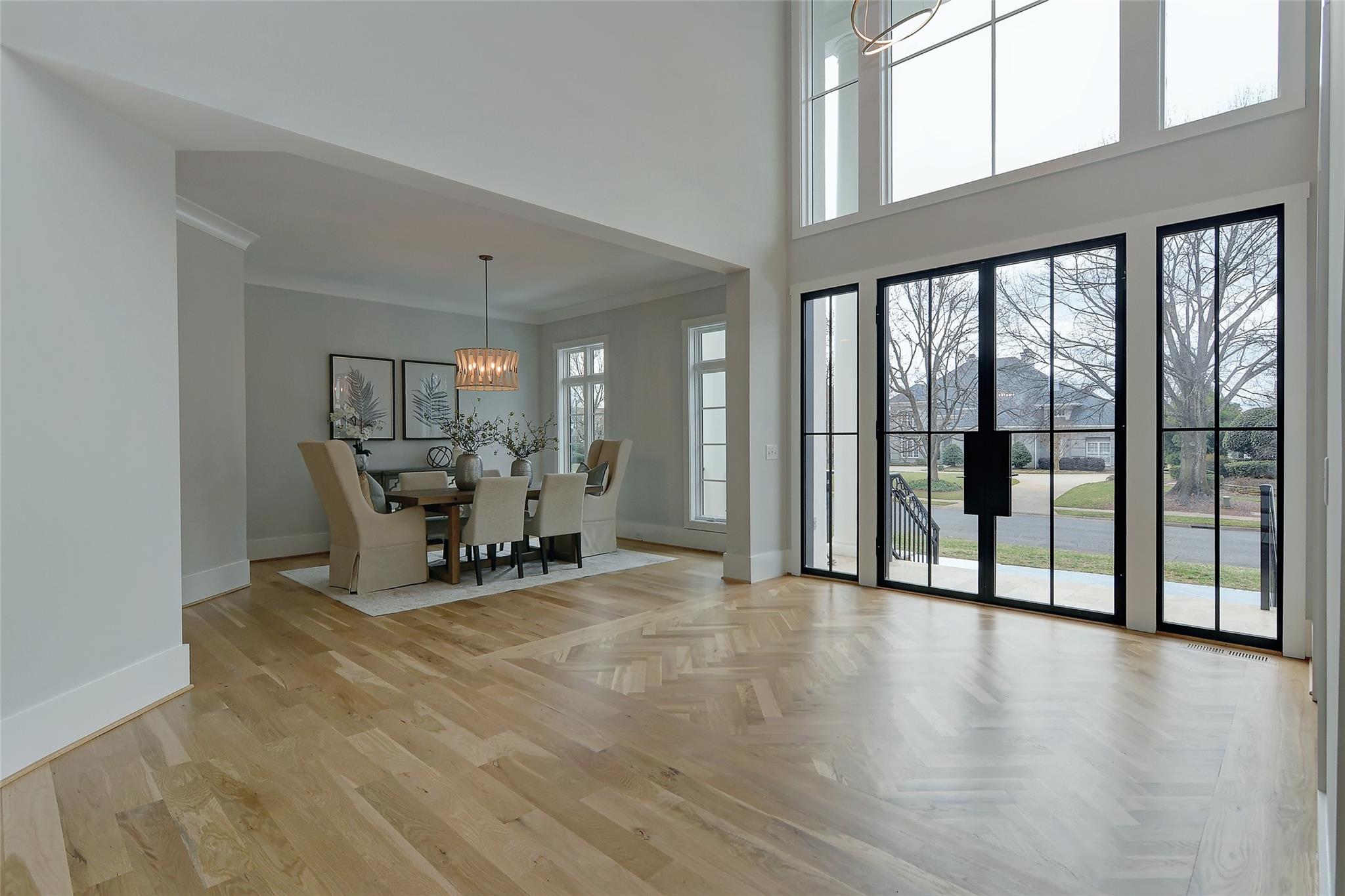 The Peninsula - Residential