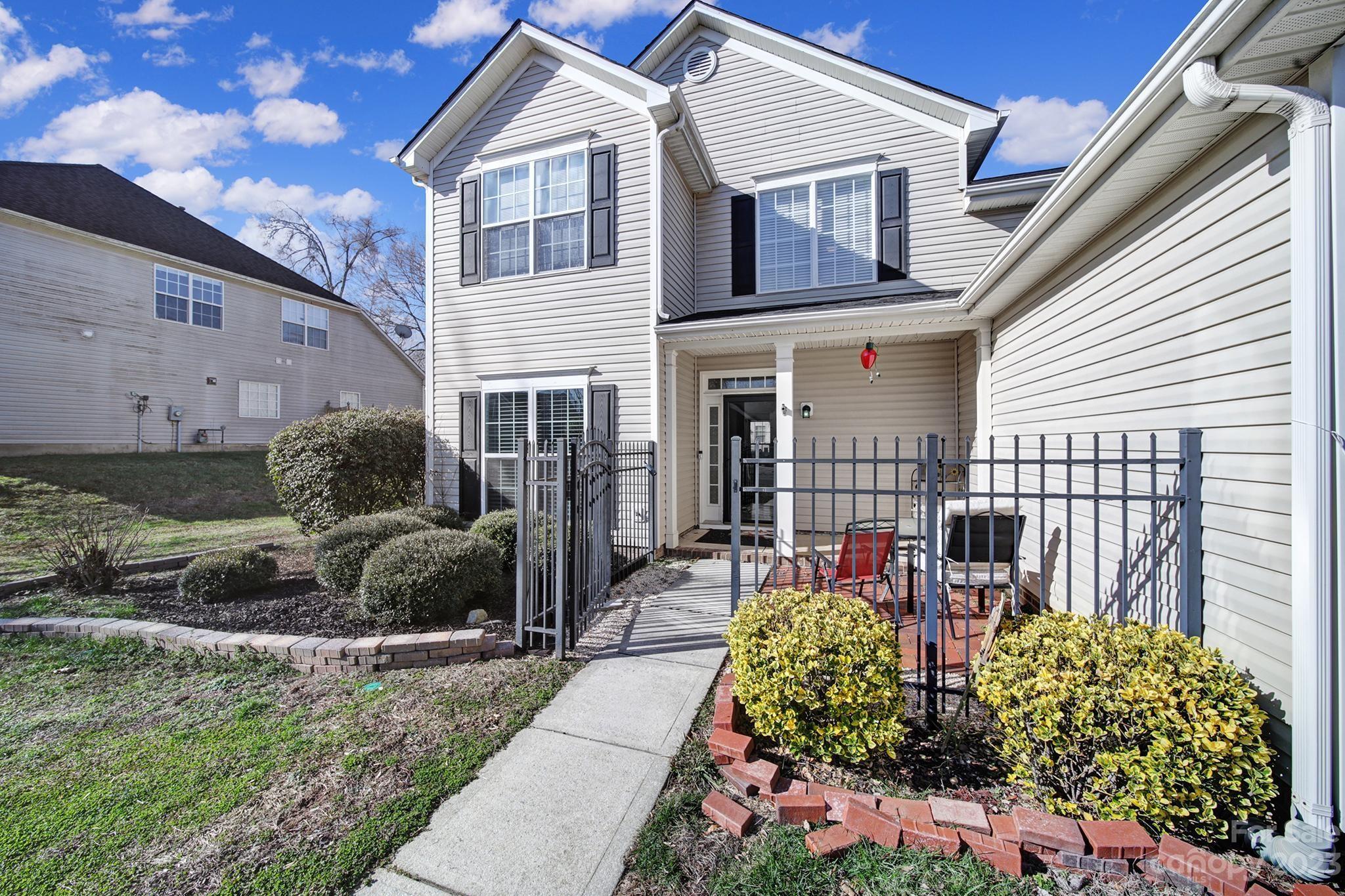 Hallmark Glen - Residential