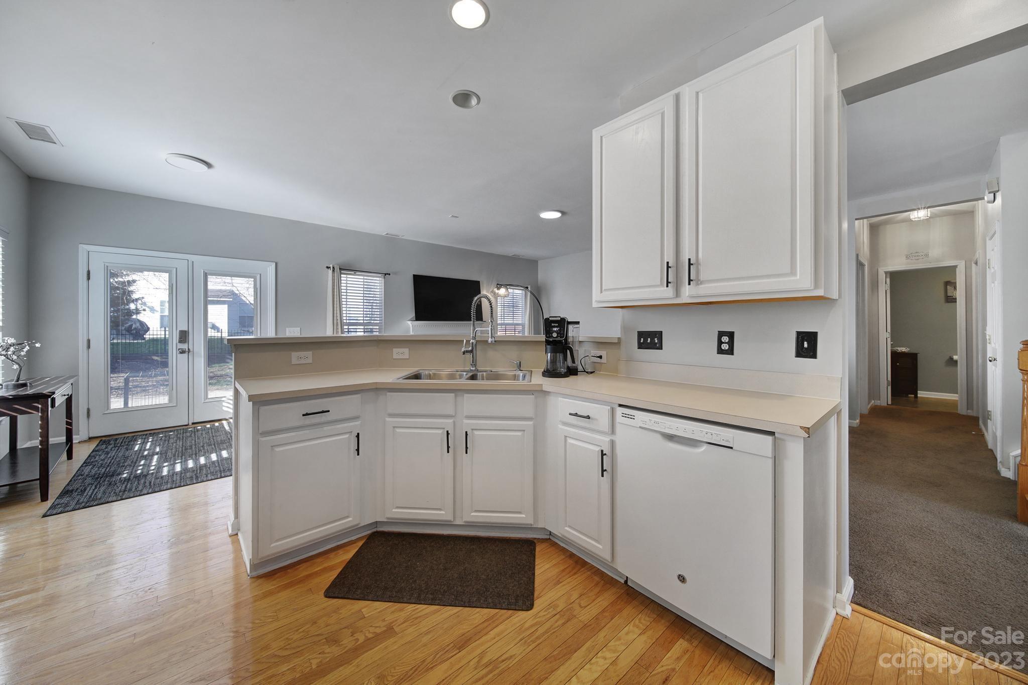 Hallmark Glen - Residential