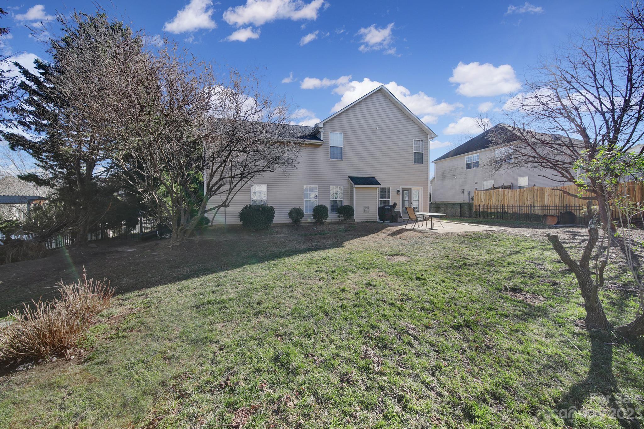 Hallmark Glen - Residential