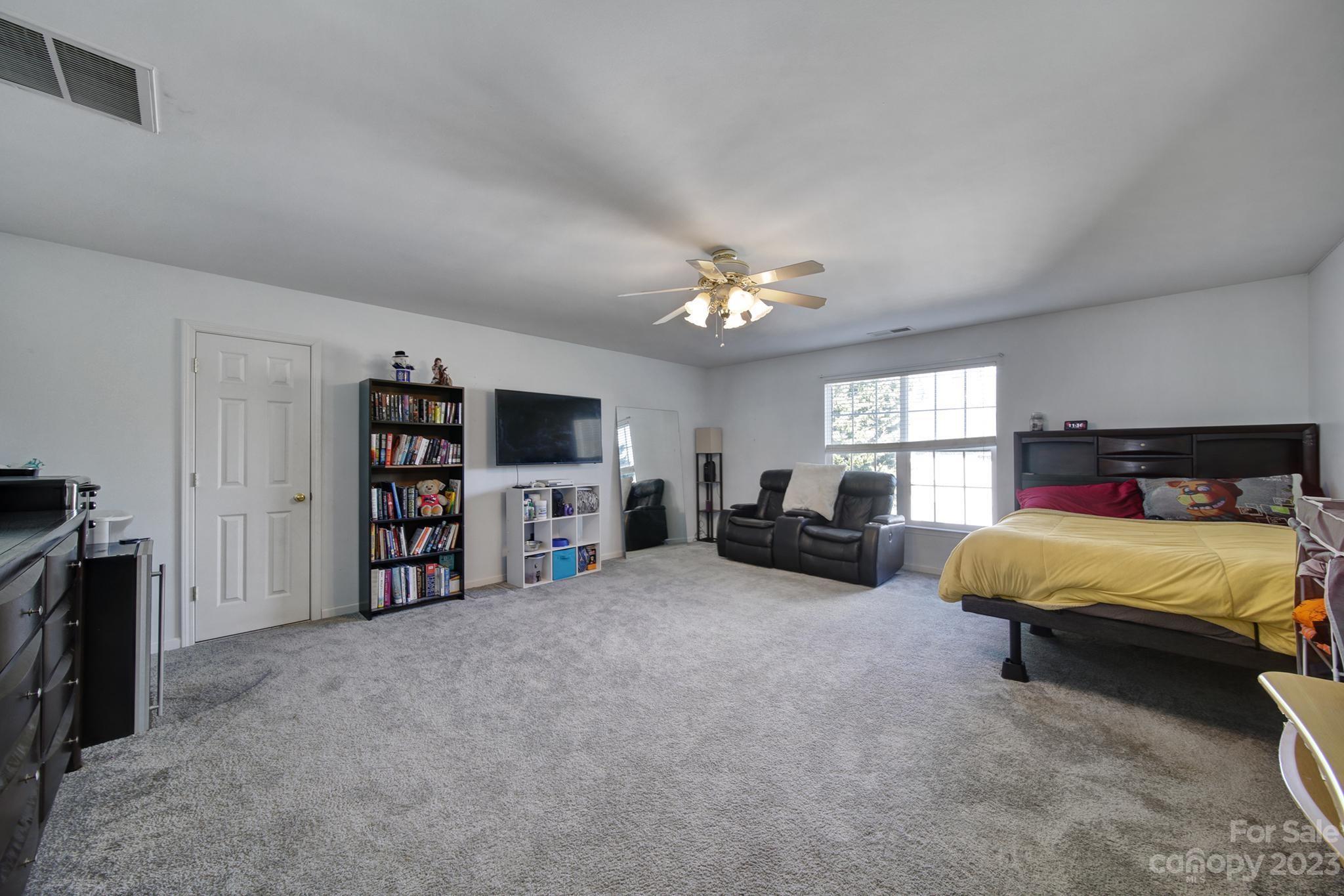 Hallmark Glen - Residential