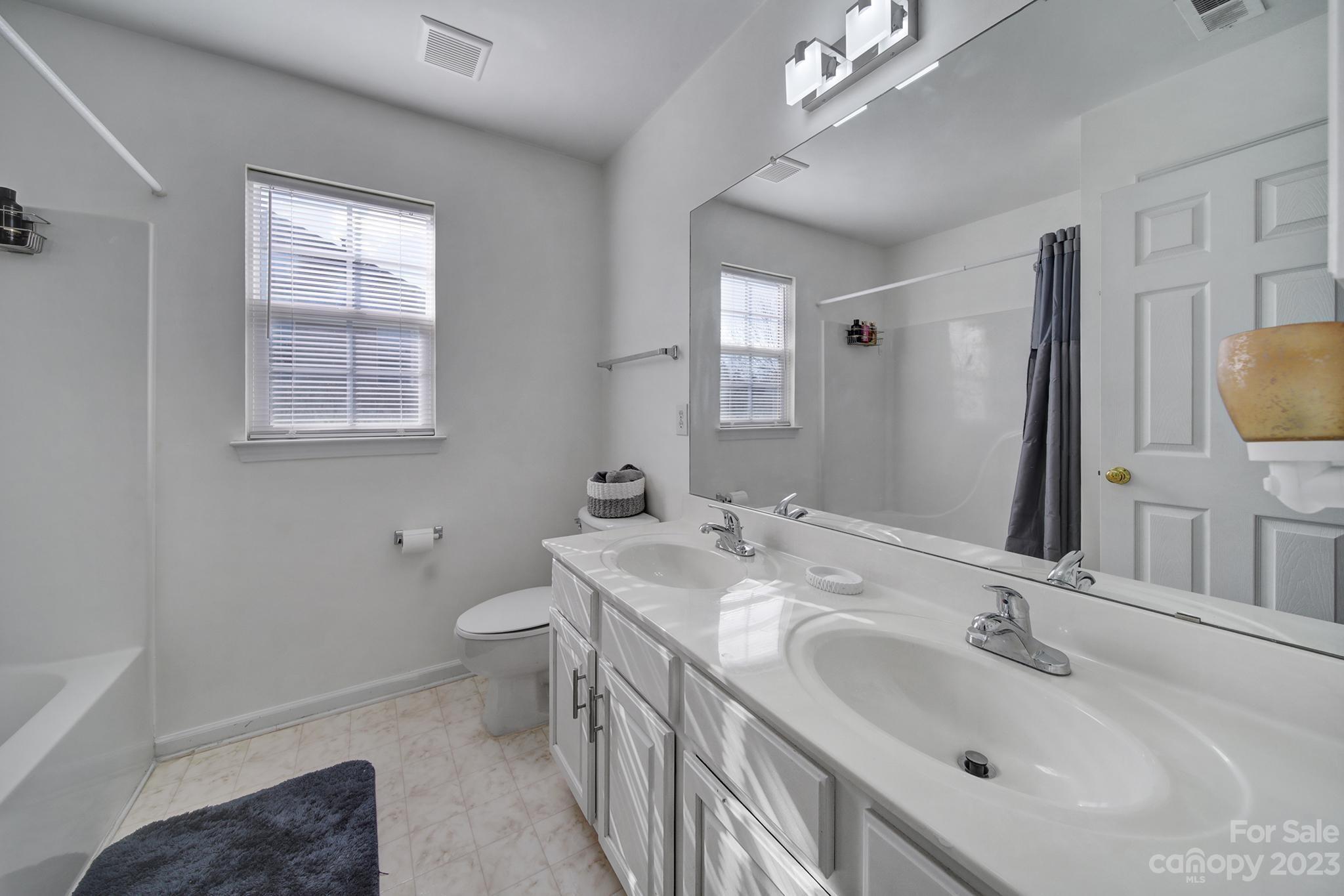 Hallmark Glen - Residential