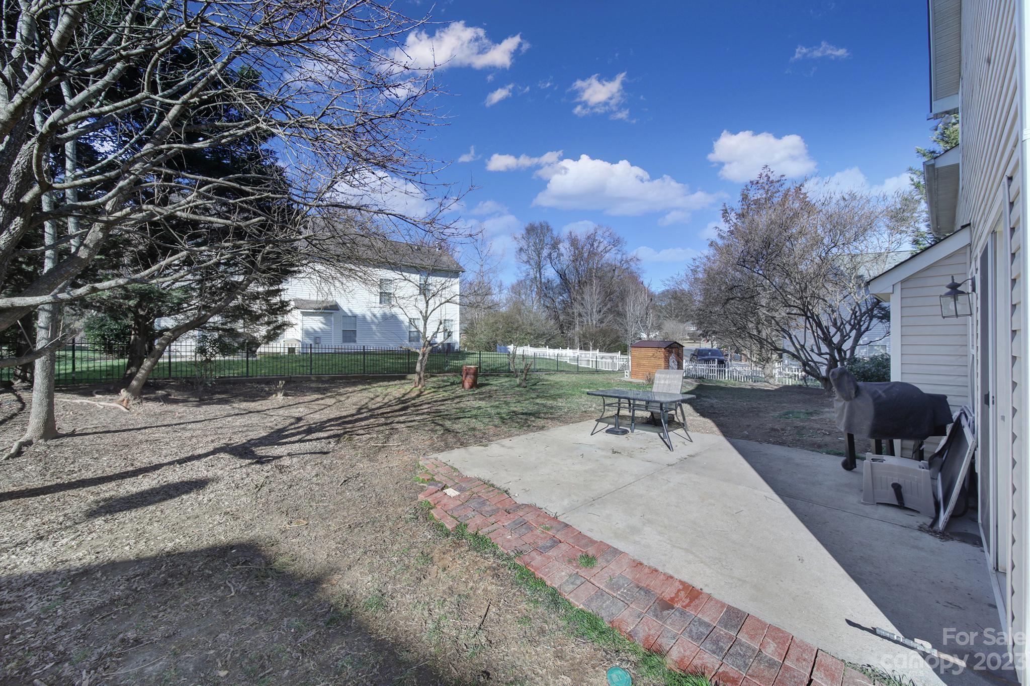 Hallmark Glen - Residential