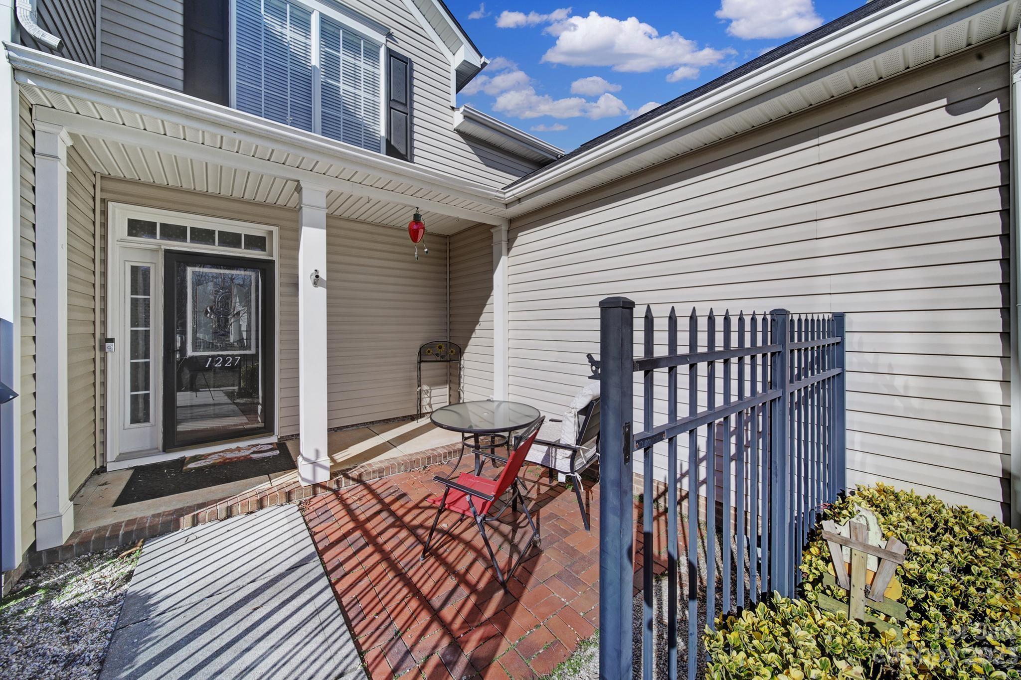 Hallmark Glen - Residential