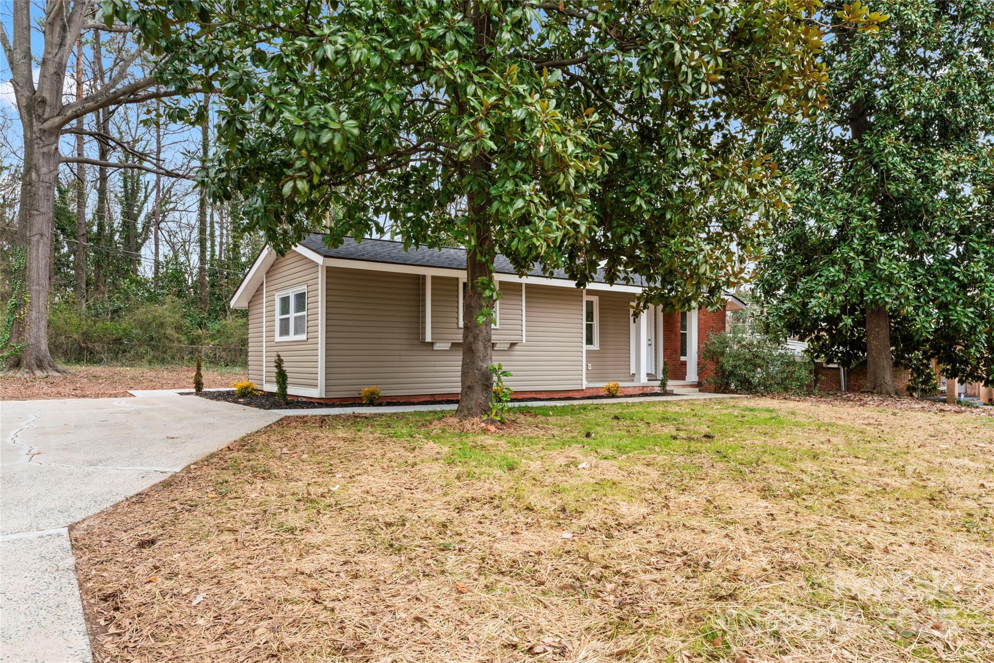 5329 Southampton Road