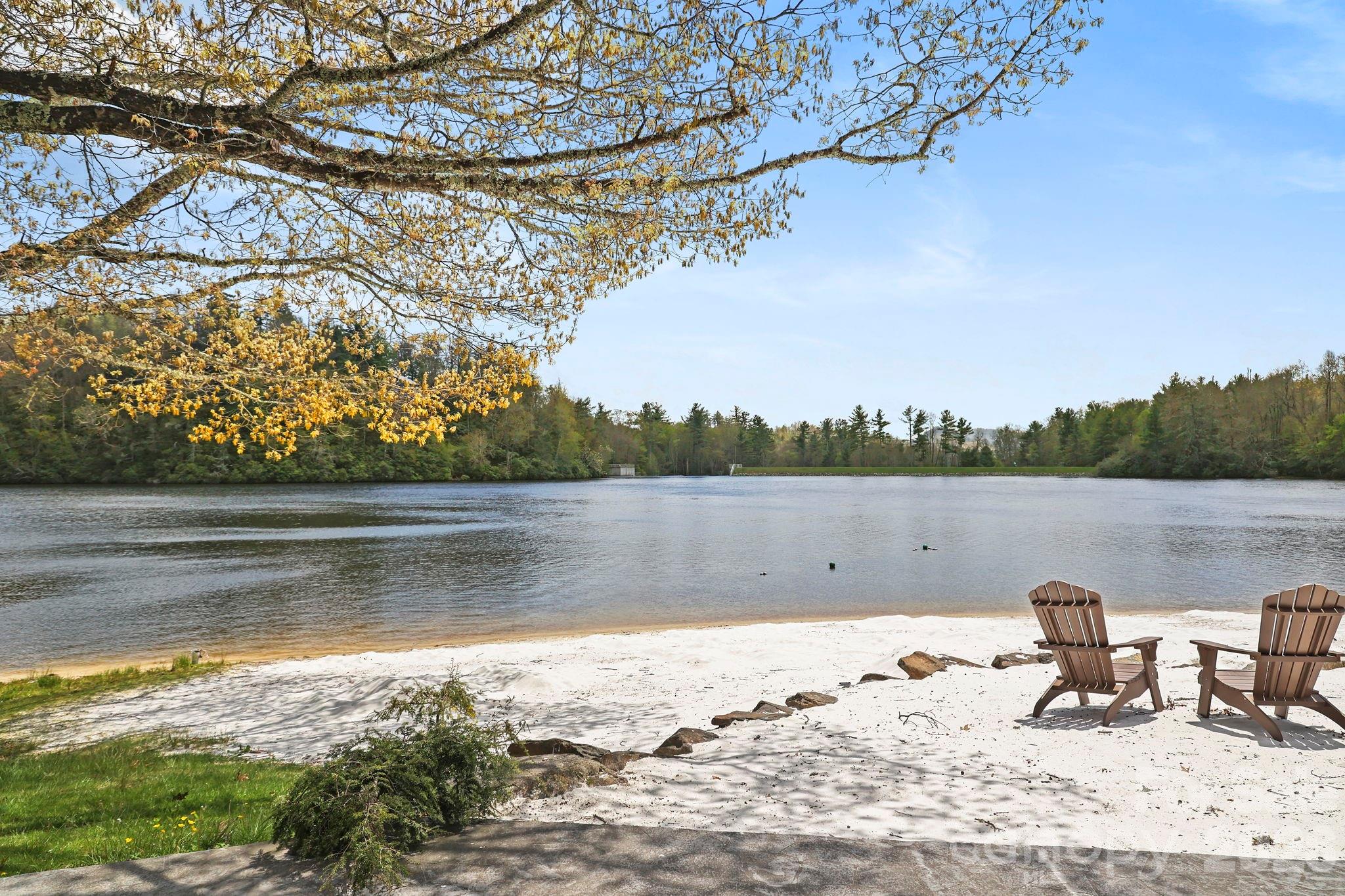 Linville Land Harbor - Residential