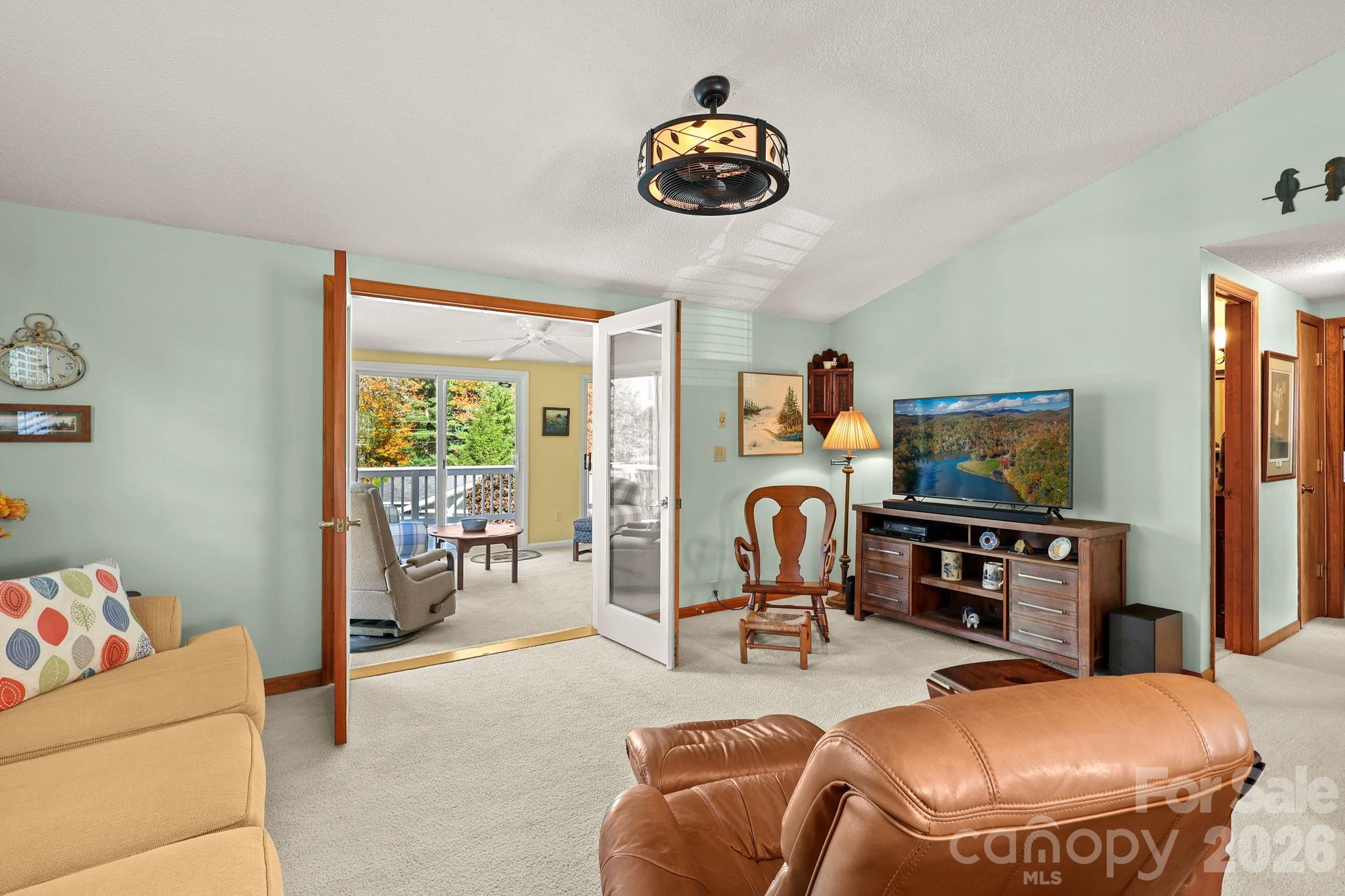 Linville Land Harbor - Residential