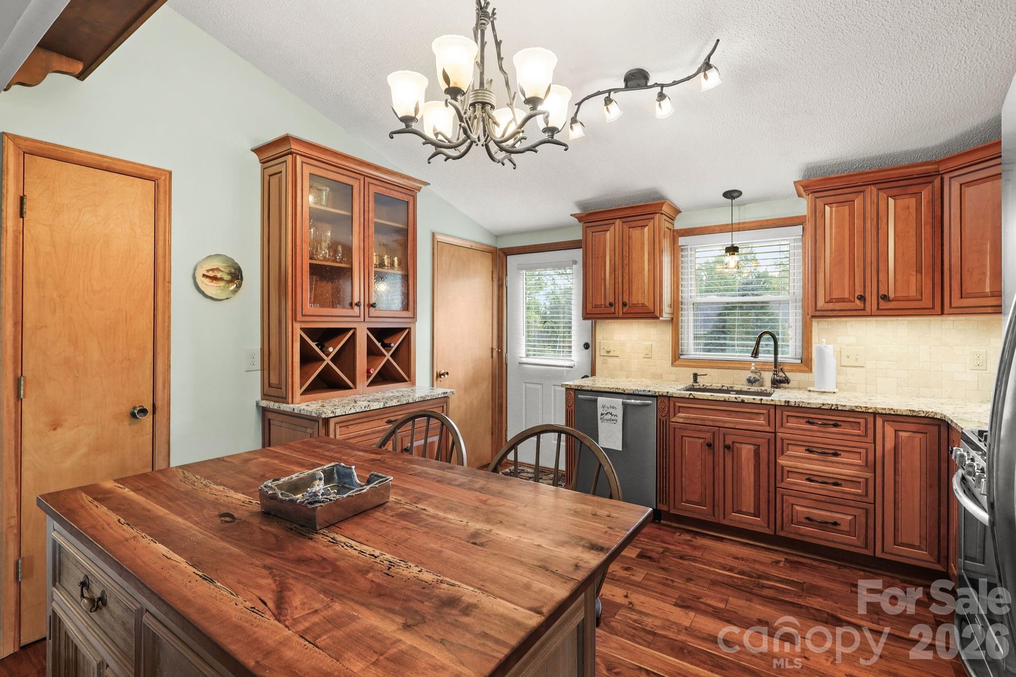 Linville Land Harbor - Residential