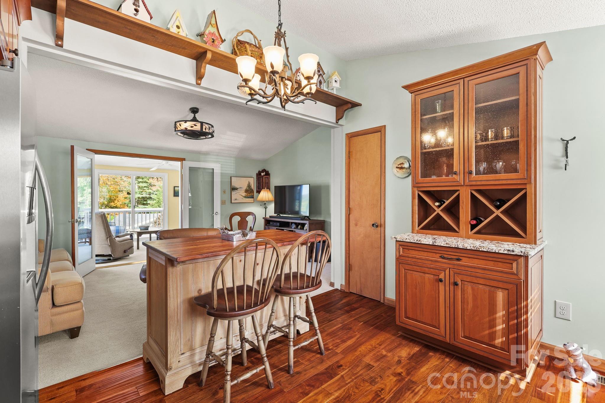 Linville Land Harbor - Residential