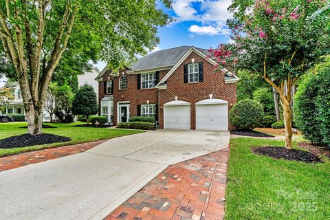 Photo of 13512 Northbourne Road, Huntersville, NC 28078 (MLS # 4289617)