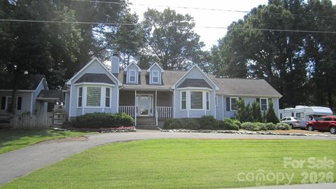 Photo of 21133 Rio Oro Drive, Cornelius, NC 28031 (MLS # 4340378)