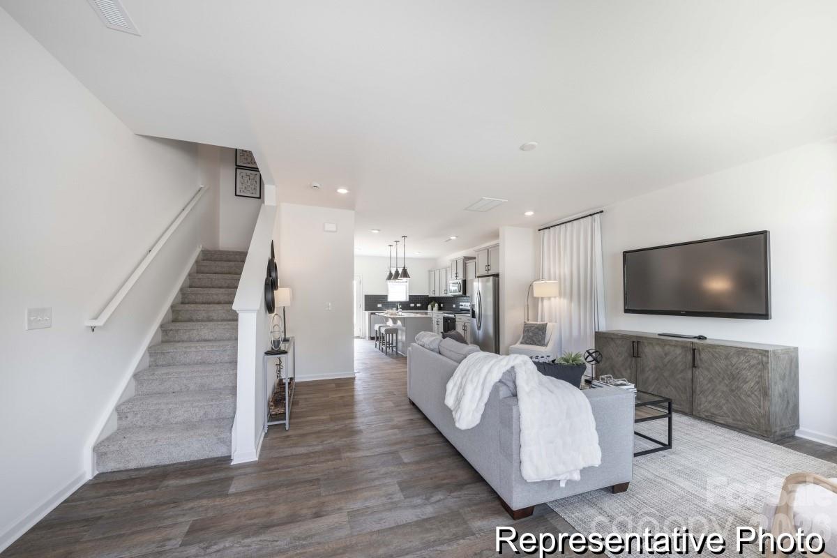 The Towns at Cliffwood - Residential