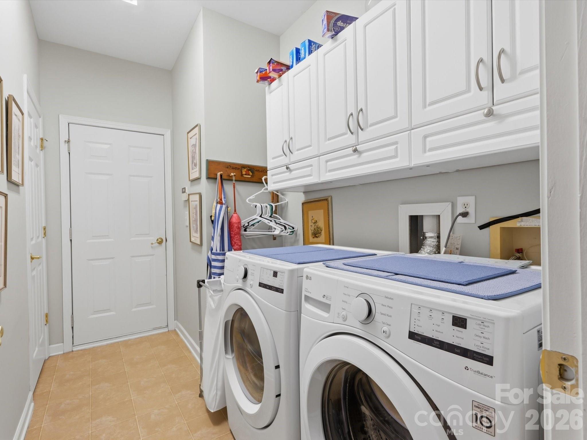 Four Seasons At Gold Hill - Residential