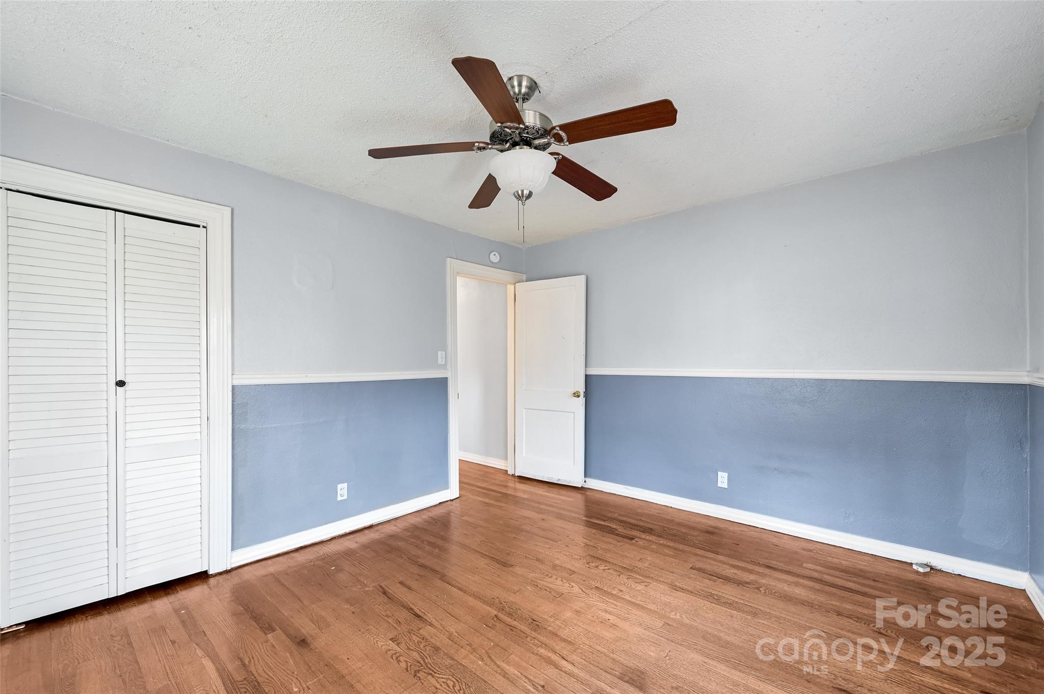 Royal Pines - Residential