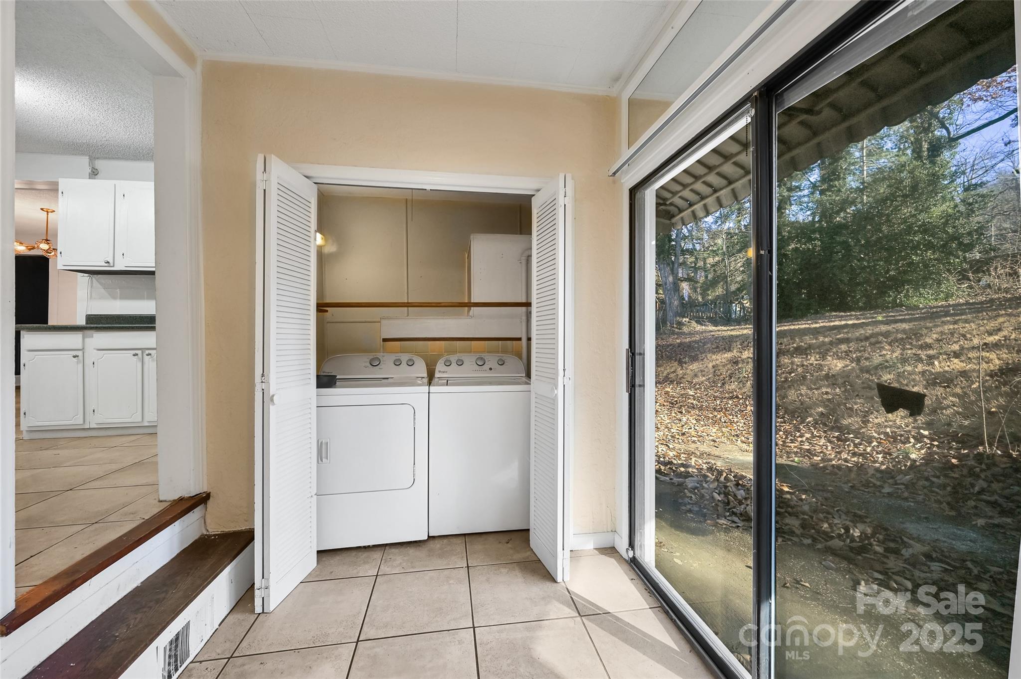 Royal Pines - Residential