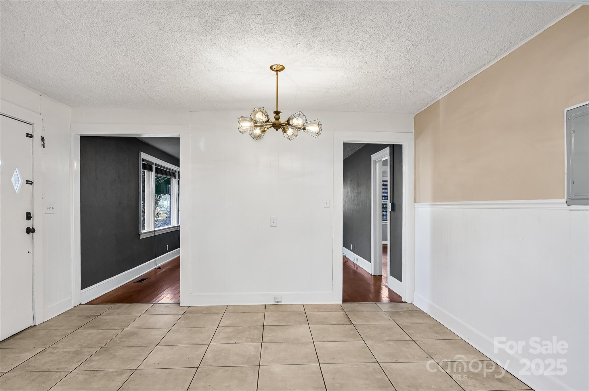 Royal Pines - Residential