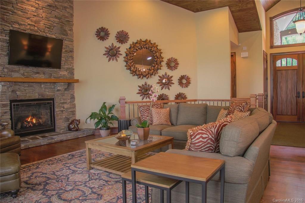 Reynolds Mountain - Residential