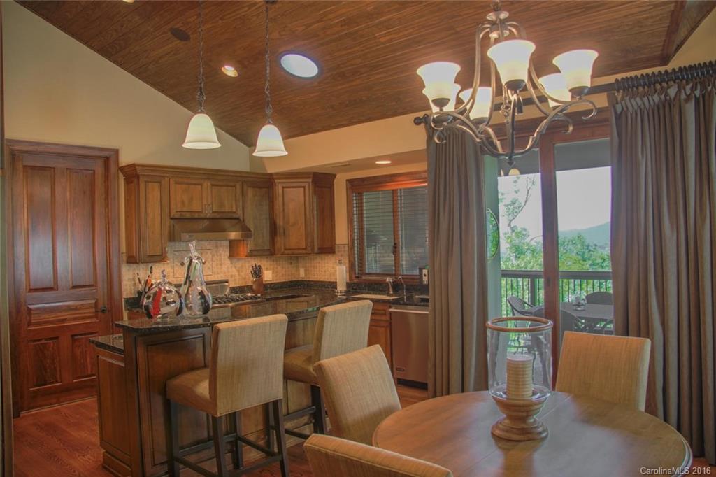 Reynolds Mountain - Residential