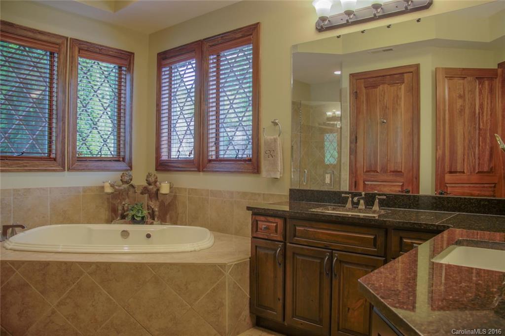 Reynolds Mountain - Residential
