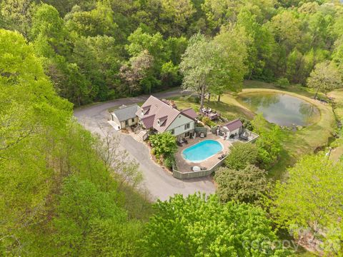 Photo of 25 View Ridge Parkway, Leicester, NC 28748 (MLS # 4368592)