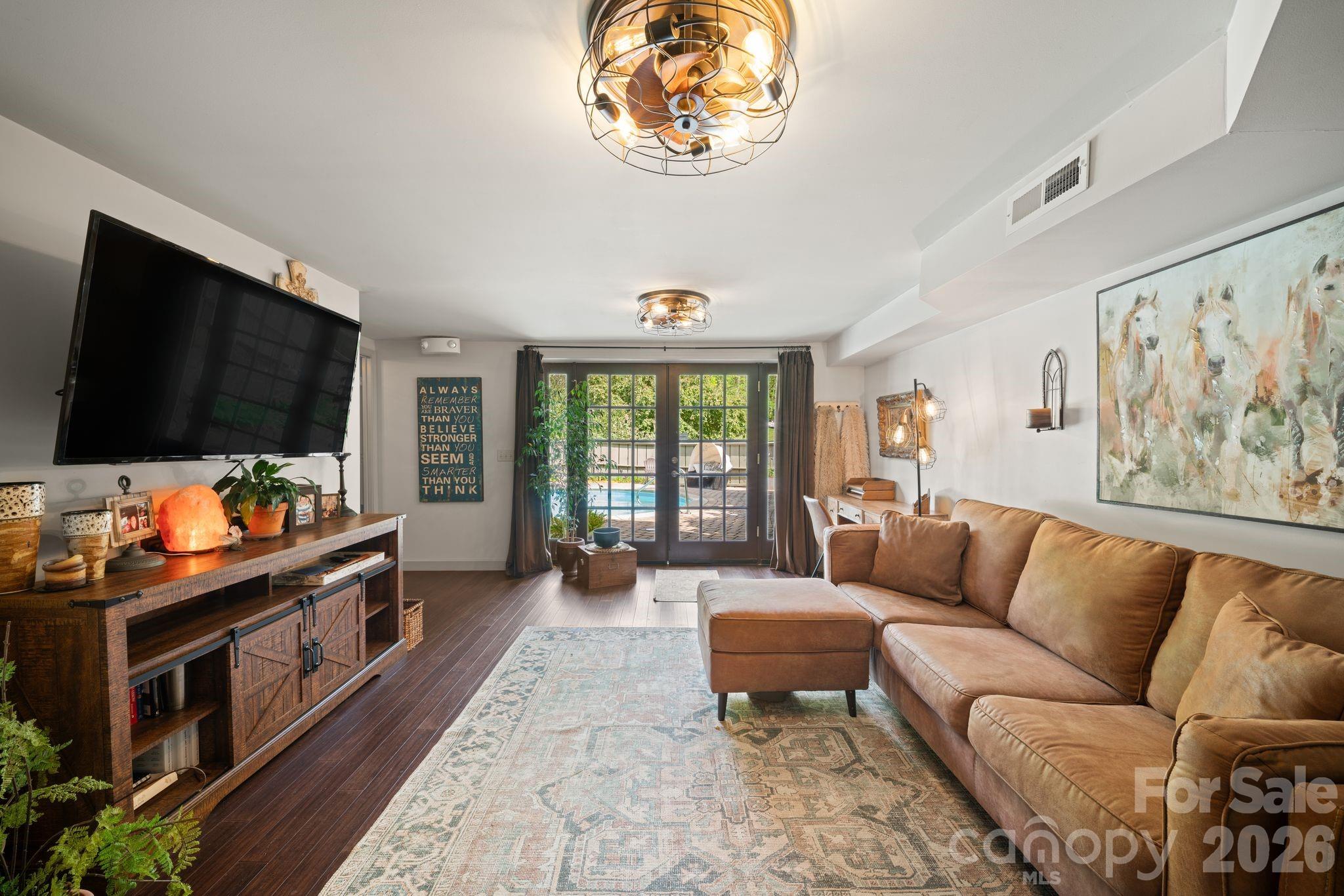 Blue Mist Farms - Residential