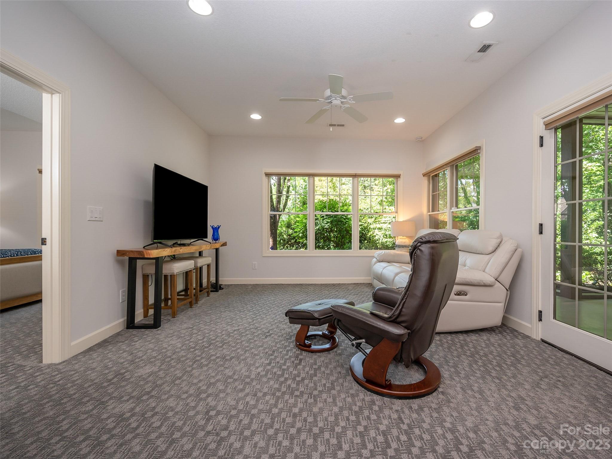 Carriage Park - Residential