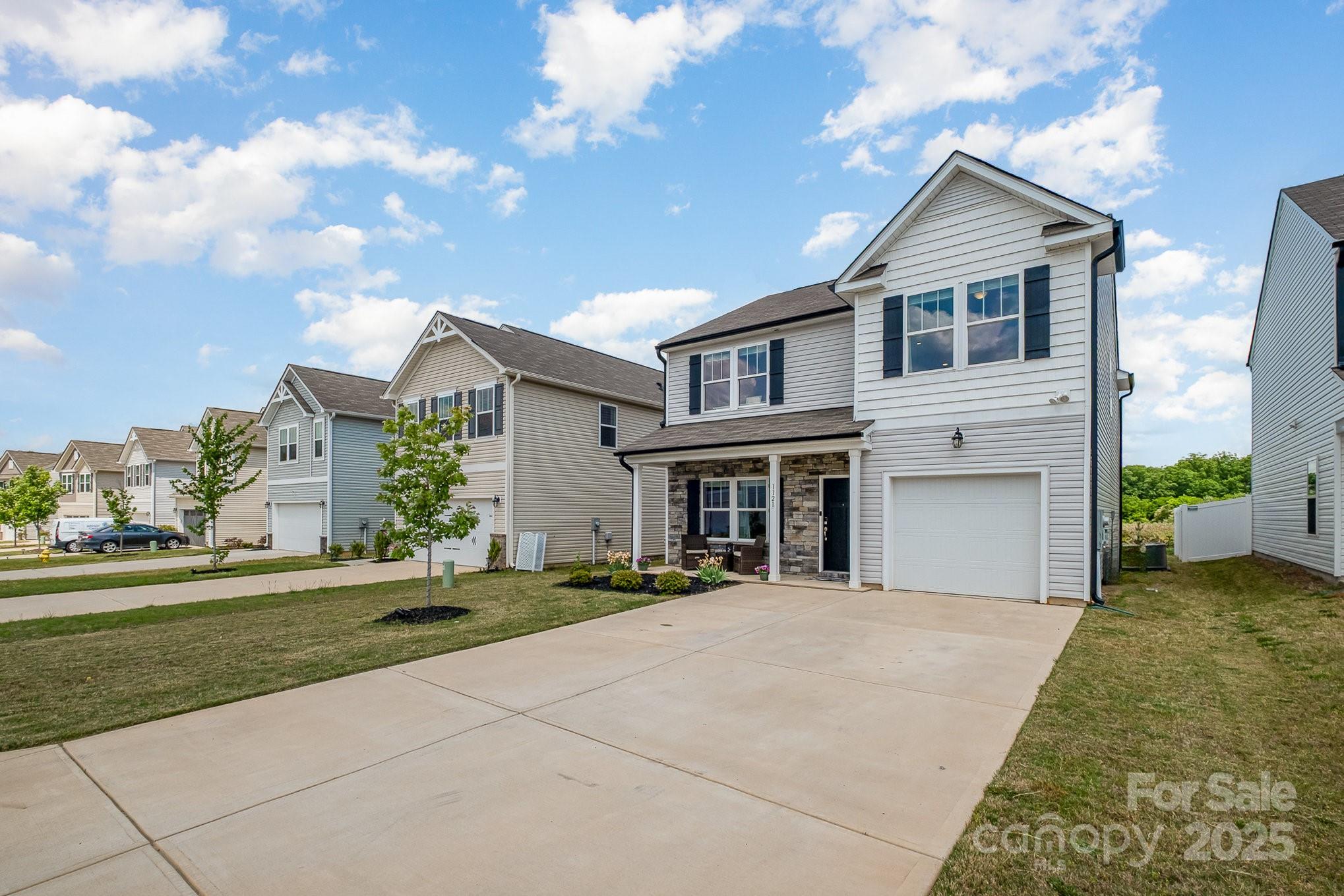 1121 Freeman View Drive